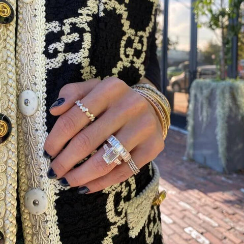 Alternating Baguette & Round Diamond Halfway Band