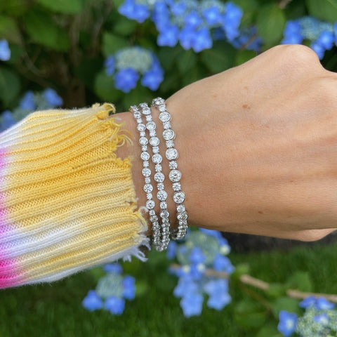 Alternating Prong and Bezel Set Tennis Bracelet