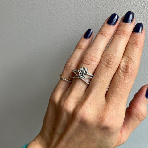 Criss Cross Ring in White Gold