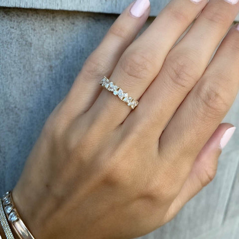 Alternating Marquise and Round Halfway Band